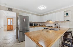 30 Lansdown Road, Waterford West, Qld 4133