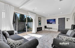 1/2 Dawn Avenue, Dandenong, Vic 3175