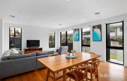 2A Crozier Court, McKinnon, Vic 3204