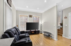 8/5-7 Saywell Road, Macquarie Fields, NSW 2564