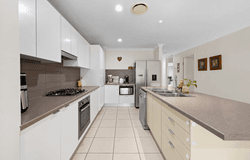 17 Yatay Street, Rural View, Qld 4740