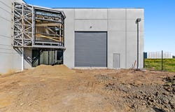 1 & 2, 21 Advance Boulevard, Officer South, Vic 3809