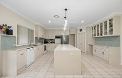 5 Simmons Close, Wyee Point, NSW 2259