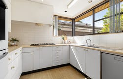 35 Carpenter Street, Brighton, Vic 3186