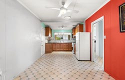 29 Albert Street, Crows Nest, Qld 4355