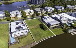 19 Nicklaus Court, Merrimac, Qld 4226
