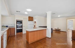 15 Byford Meadows Drive, Oakford, WA 6121