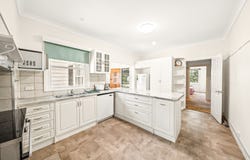 7-9 Brooks Street, Bright, Vic 3741