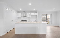 32 Splendour Circuit, Yarrabilba, Qld 4207