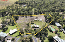 23 Bush Road, Branyan, Qld 4670