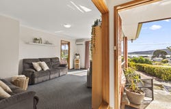 11 Pearsall Street, Snug, Tas 7054