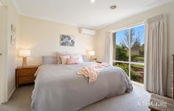 23 St Helens Avenue, Lake Gardens, Vic 3355