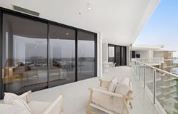 819/11 Waterside Retreat, Birtinya, Qld 4575