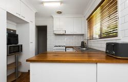 7 Holloway Street, Tolland, NSW 2650