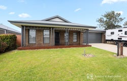 14 McDougall Grove, Wodonga, Vic 3690