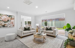 25 Mccubbin Way, Berwick, Vic 3806