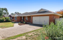 35 Lansdowne Avenue, Lake Albert, NSW 2650