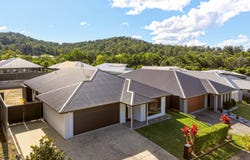 33 Creekline Place, Mooloolah Valley, Qld 4553