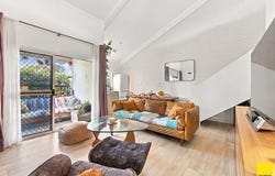 1/5 Crathern Close, Edge Hill, Qld 4870