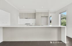 1/3 Old Plenty Road, South Morang, Vic 3752