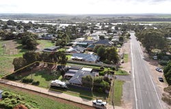 39 Tooma Drive, Riverglades, SA 5253