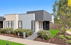 31 Rosebank Walk, Thornhill Park, Vic 3335