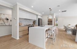 17 Blomeley Drive, Lucas, Vic 3350