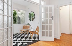 2/4 Ithaca Road, Elizabeth Bay, NSW 2011