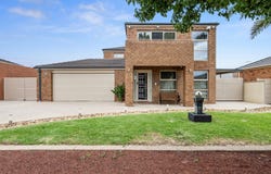5 Ranfurlie Circuit, Melton West, Vic 3337