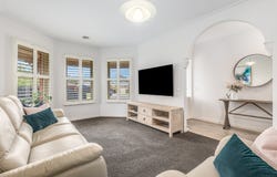 8 Finningley Court, Highton, Vic 3216