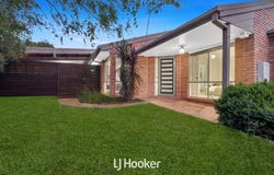 17 Hedgeley Drive, Berwick, Vic 3806