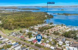 25 Docker Street, Marks Point, NSW 2280