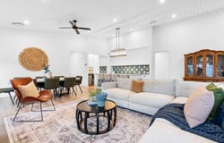 12 Unaipon Street, Lloyd, NSW 2650