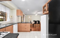 27 England Walk, Narre Warren South, Vic 3805