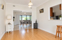 6 Myrtle Grove, Altona, Vic 3018