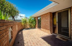 8 Cox Crescent, Quinns Rocks, WA 6030