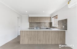 19 Carey Crescent, Pakenham, Vic 3810