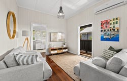 34A Hockings Street, Holland Park West, Qld 4121