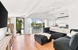 62 Promenade Avenue, Bateau Bay, NSW 2261