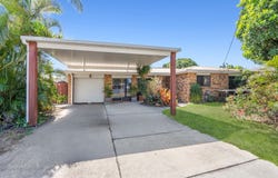 30 Moatah Drive, Beachmere, Qld 4510