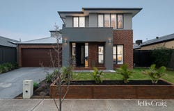 16 Cockatoo Road, Greenvale, Vic 3059