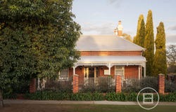 62 East Street, Guildford, WA 6055