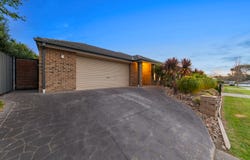 8 Como Chase, Pakenham, Vic 3810