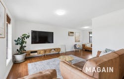 31 Hendrix Crescent, Woodcroft, SA 5162