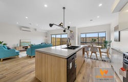 4 Litania Way, Clyde, Vic 3978