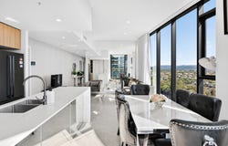 1601/28-30 Second Avenue, Broadbeach, Qld 4218