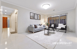 8 Woodstock Drive, Cranbourne North, Vic 3977