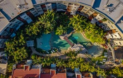 A15/1 Great Hall Drive, Miami, Qld 4220