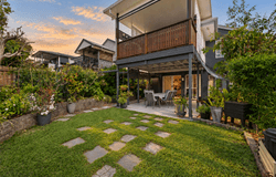 48 Camboor Street, Camp Hill, Qld 4152