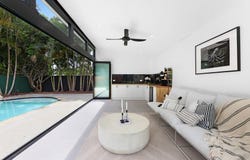 7 Vernon Avenue, Labrador, Qld 4215